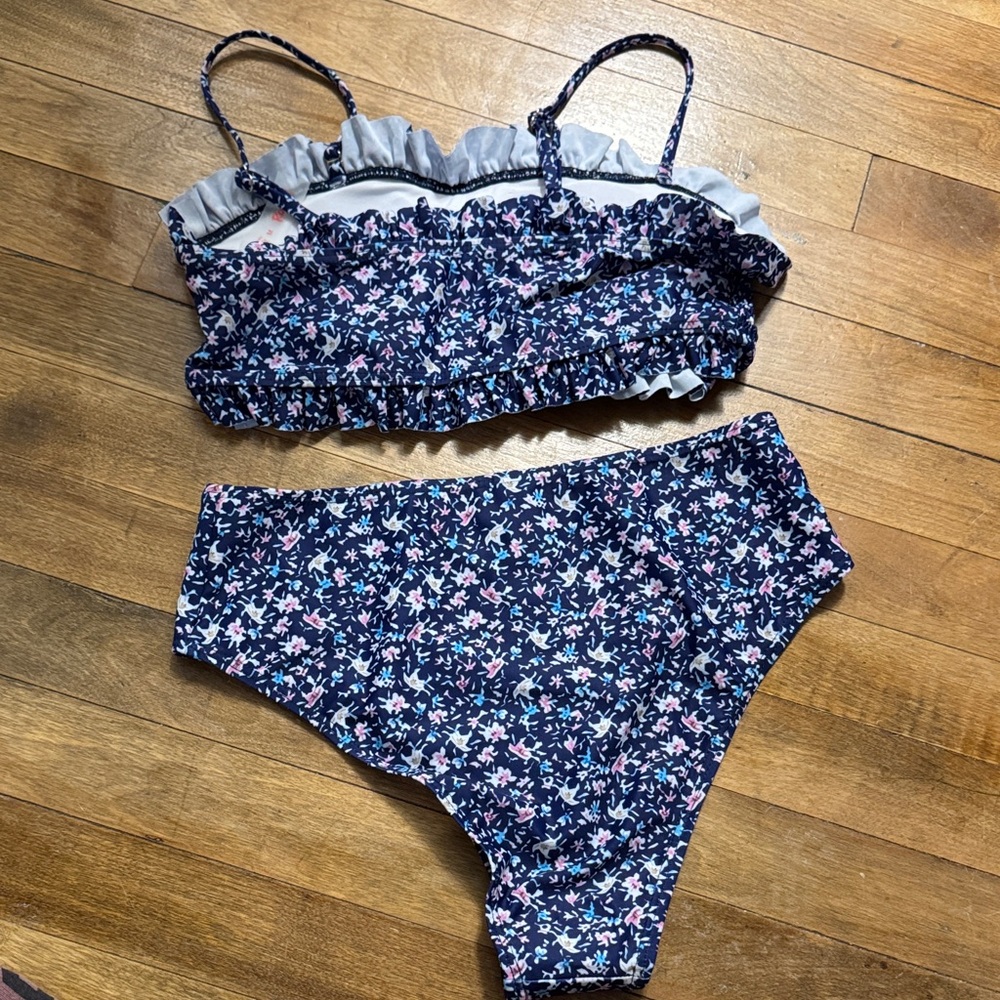 ROMWE Blue Floral Ruffled Swimsuit - Picture 3 of 8